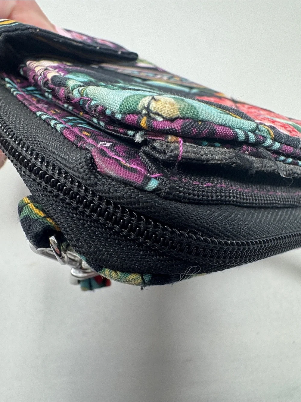VERA BRADLEY ICONIC RFID COMBO WRISTLET IN THE VINES FLORAL WALLET QUILTED